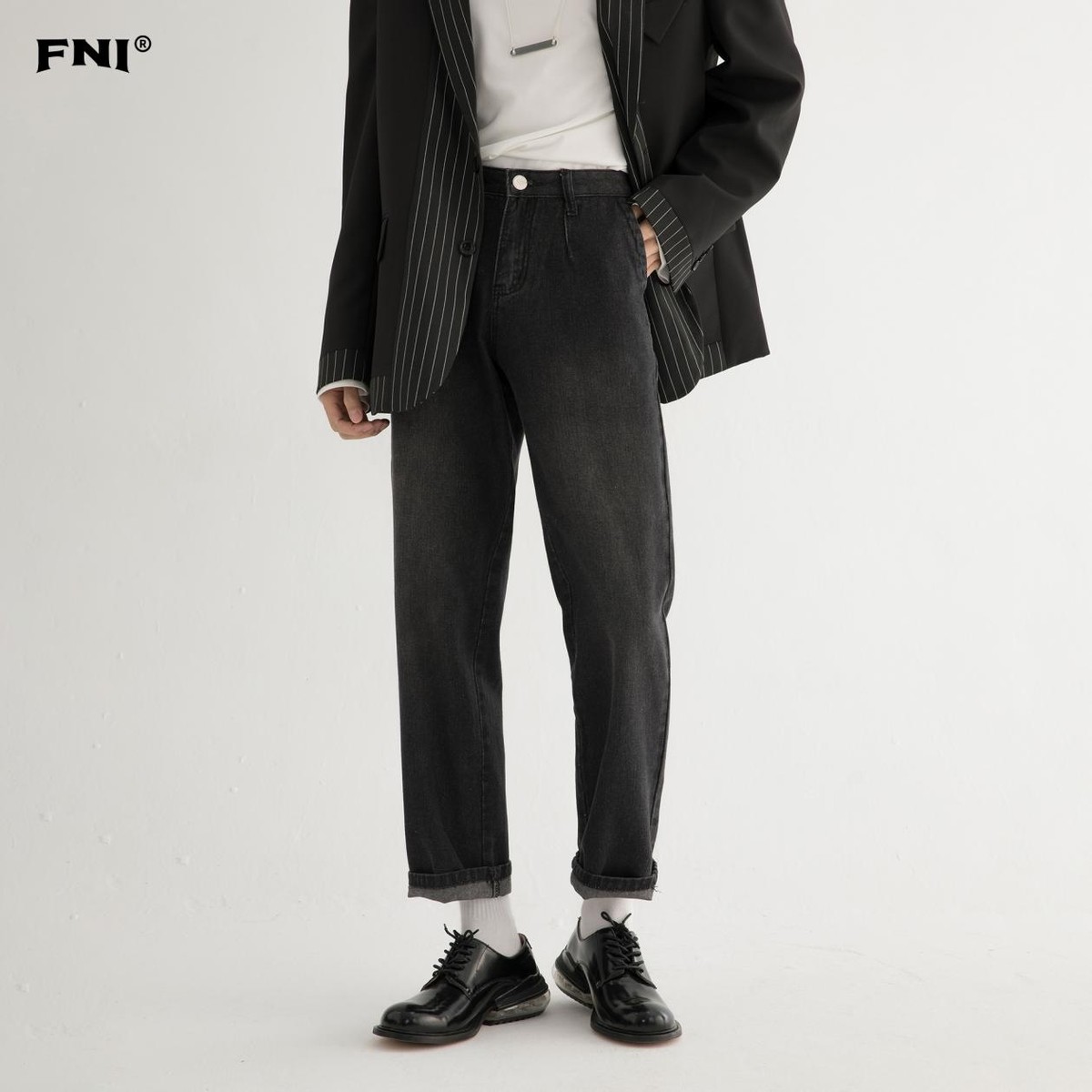 男士当季最流行的紧身七分牛仔裤,男士必备一款秋冬牛仔裤排行榜