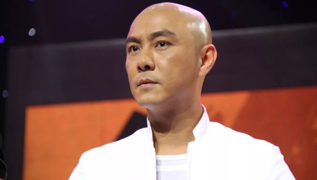 张卫健嗨唱转起来一开始出场,张卫健上嗨唱转起来完整版