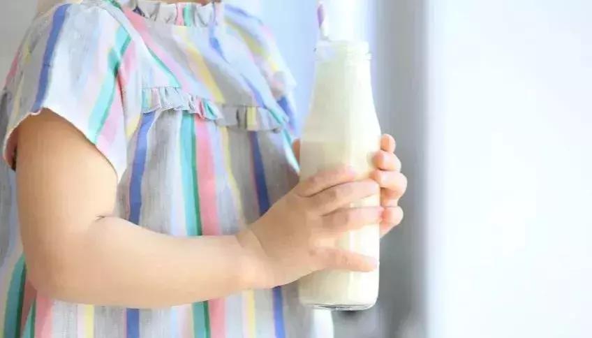 小孩吃冰棍会积食吗,儿童吃了冰棍伤脾胃怎么解决