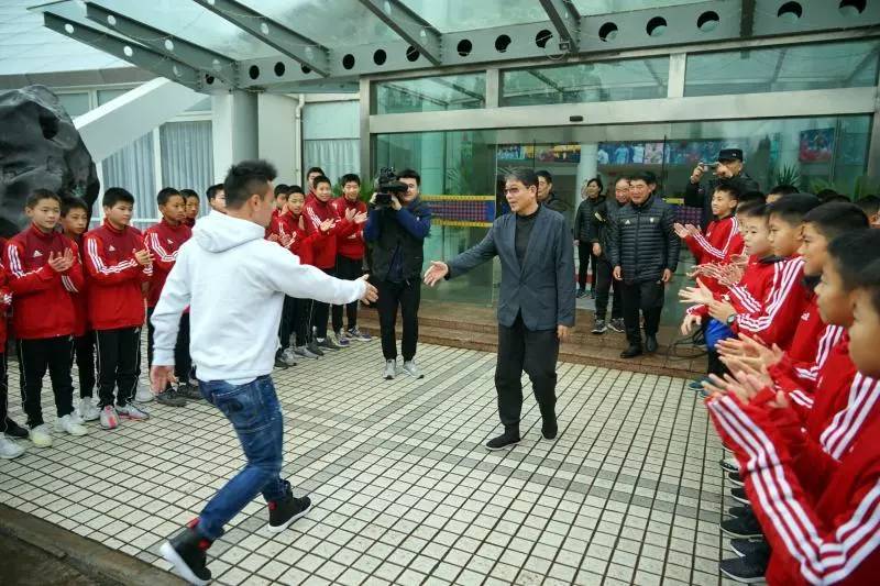 徐根宝武磊曹赟定,徐根宝曹赟定朱辰杰