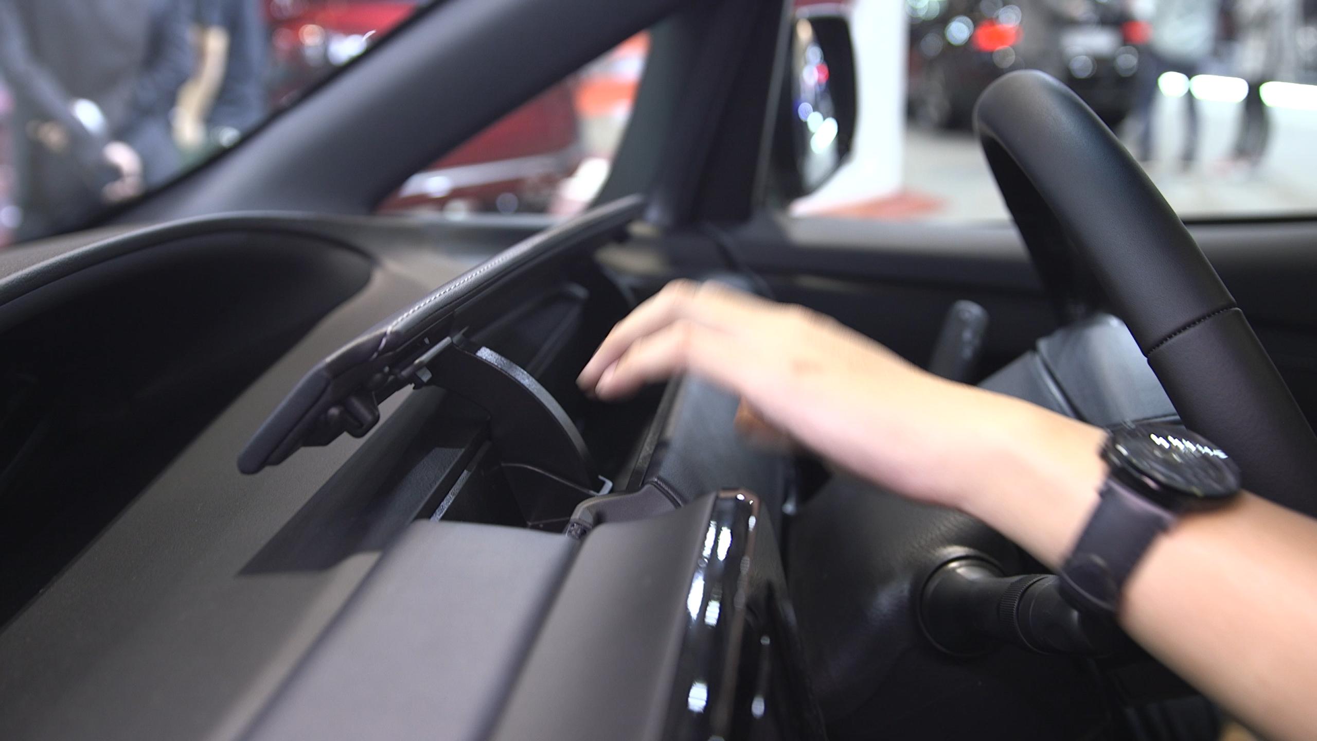 丰田普瑞维亚2024款日本本土版,老丰田大霸王普瑞维亚