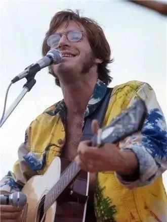 周董的新单曲,循环着许巍的歌