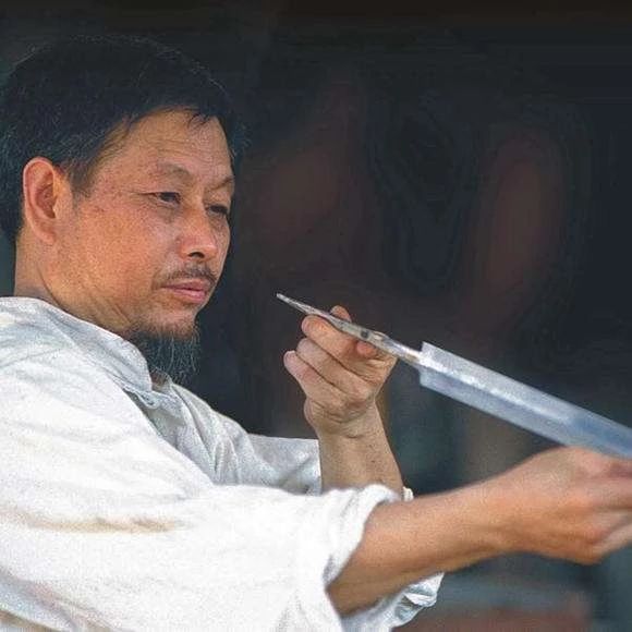 千年宝剑越王勾践剑出土视频,越王勾践剑历经千年仍寒光逼人