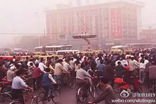 九十年代天津老照片图文,老照片1980年的天津街景