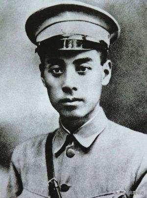 生在“水城”淮安，周总理为何一生都是“旱鸭子”？解放后他两度学游泳，背后故事让人泪目