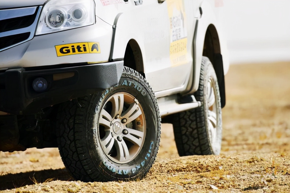 佳通轮胎221v1和228的区别是什么,新手入门越野推荐