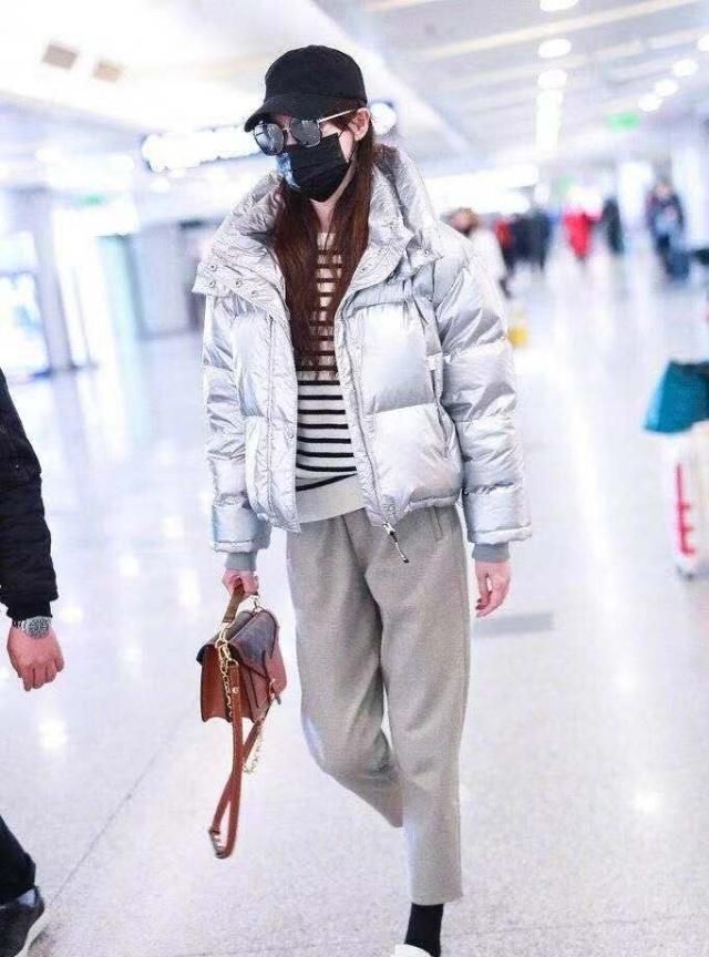 唐嫣近一年背过的包包,唐嫣有多少包包