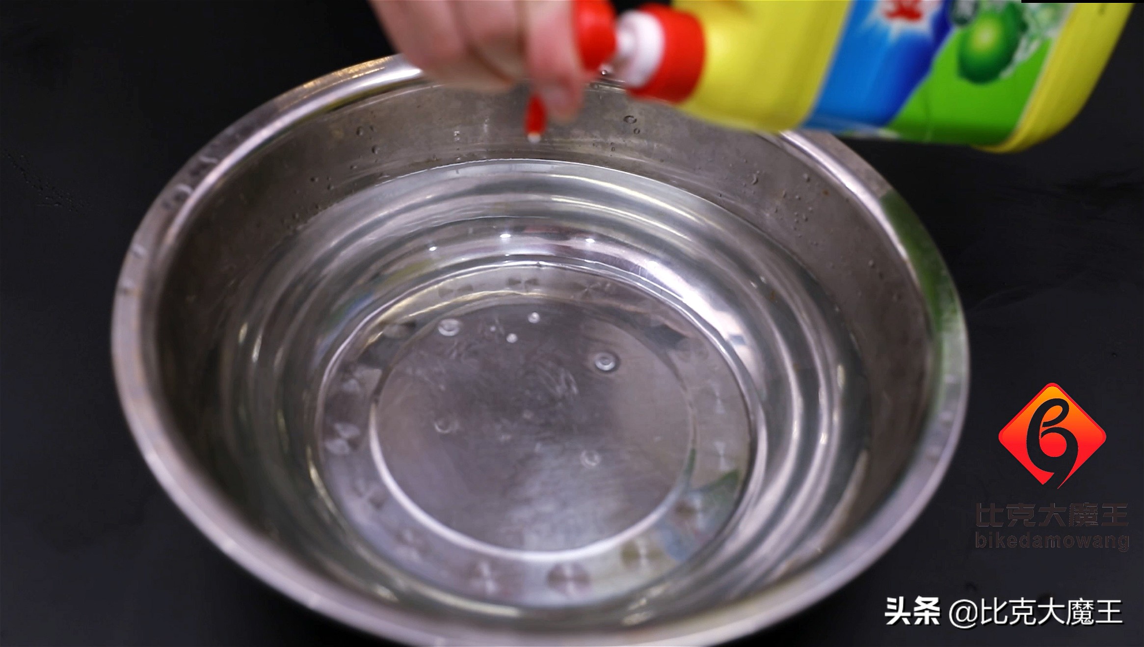 厨房清洁小妙招菜篮,厨房菜篮子清洗