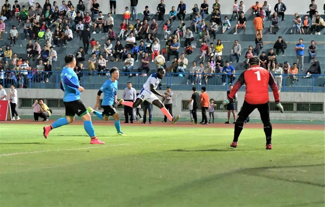 烟台农商银行演出,烟台足协杯线下观赛