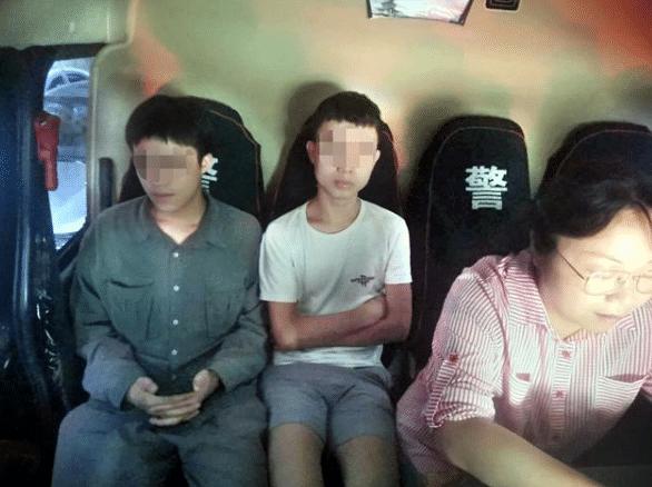 23灞傞珮绌轰涪閰掔摱鐮稿埌浜轰簡,妤间笅鎺夎惤鐗╁搧鐮歌惤闆ㄦ