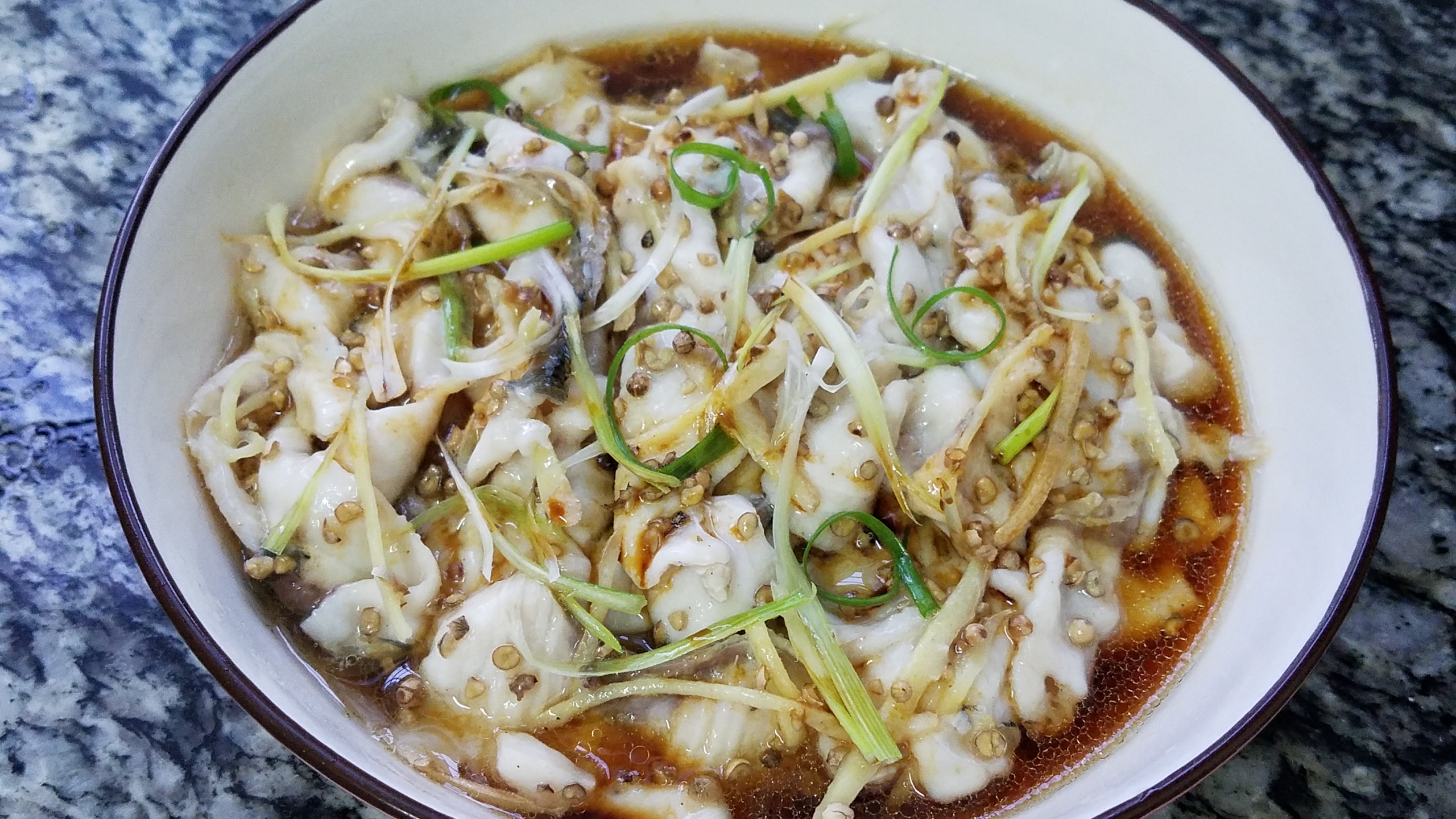 草鱼怎么炖好吃又简单方法大全,炖草鱼最简单好吃的做法