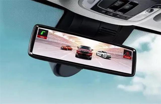 车没发动行车记录仪有用吗,车里自带的行车记录仪有用吗