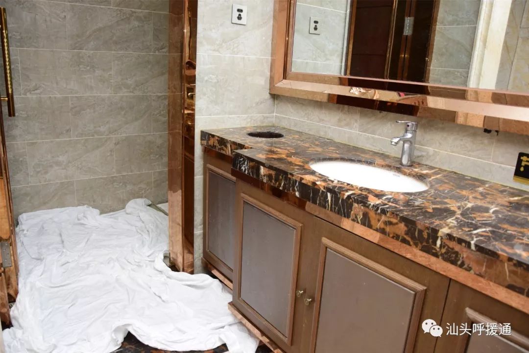 莫道桑榆晚为霞尚满天专访,莫道桑榆晚为霞尚满天央视解说