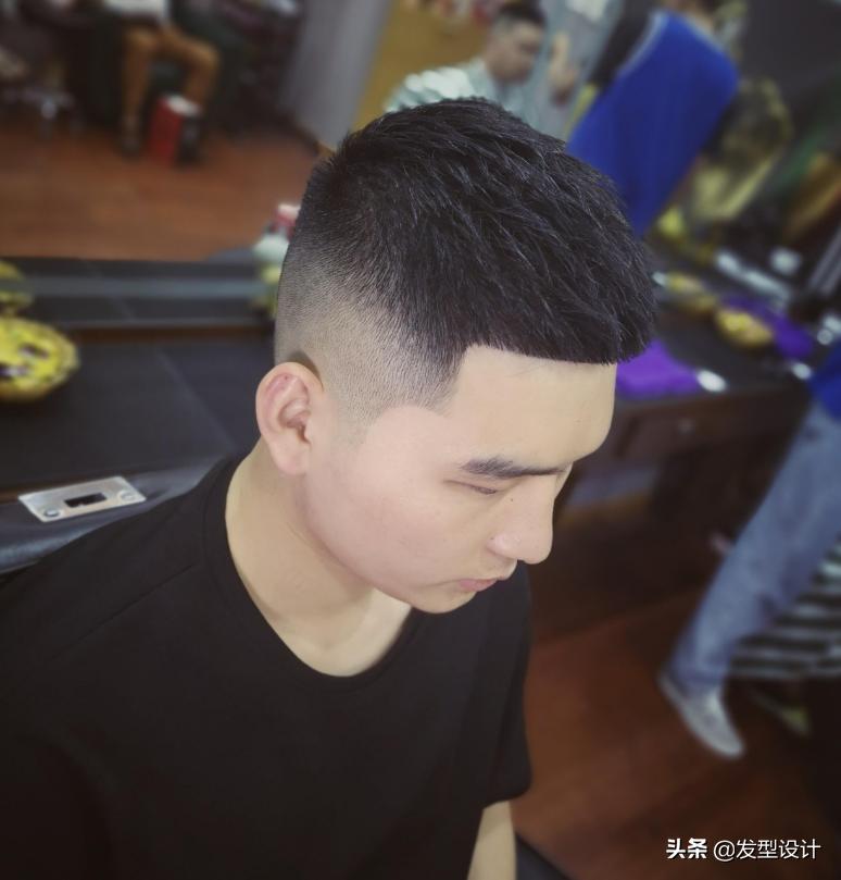 男士毛寸发型图解2020流行短发,30-40岁男士方脸短发发型稳重