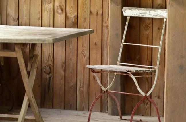 木质家具泡了水怎么办？该如何处理？