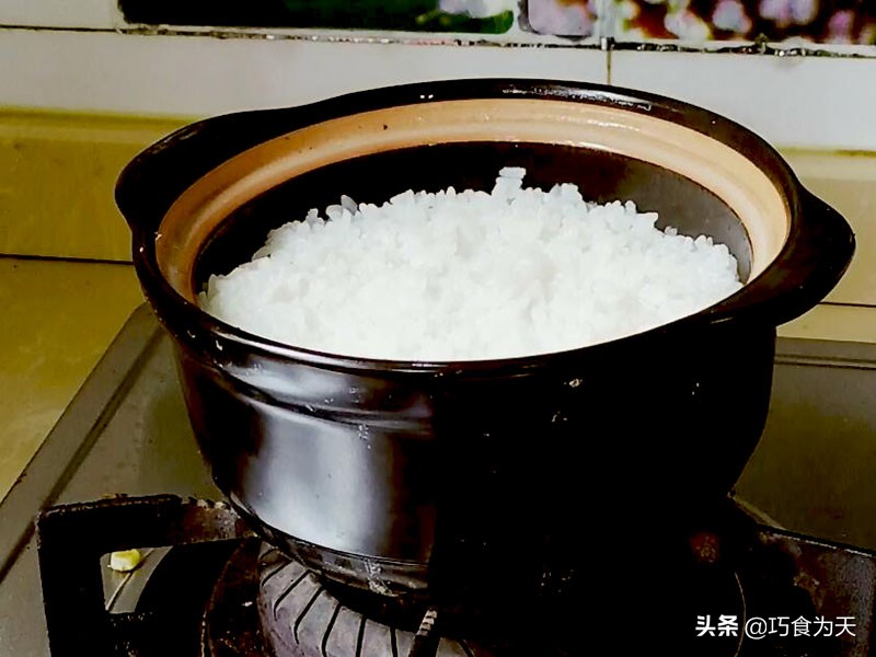 用砂锅焖饭怎么焖,十八分钟砂锅焖饭不糊底