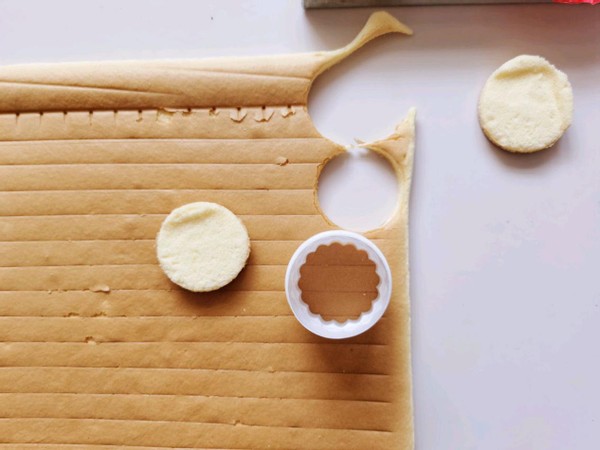 过年教大家制作草莓福袋,颜值高寓意好,孩子的最爱