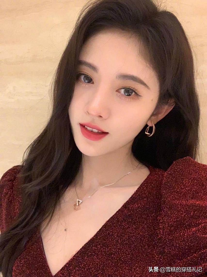 发色2021年最火发色显白男生,21年流行的头发颜色显白盖白发