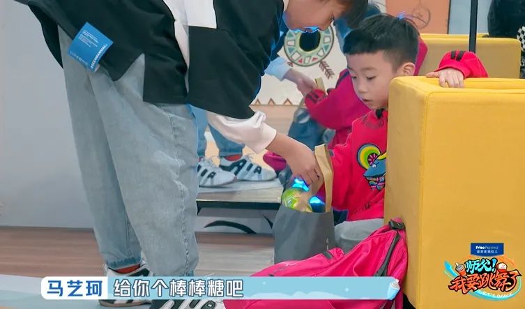 少儿《街舞》?街舞大神王晨艺联和街舞冠军,上演街舞养成计划