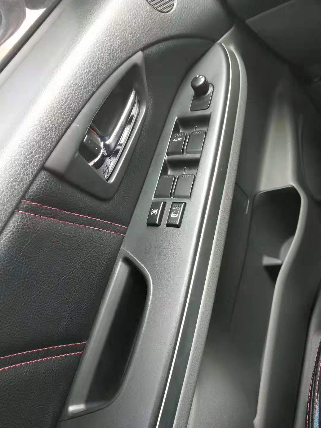 2万能买哪年铃木天语sx4,铃木天语sx4高配和低配区别在哪里