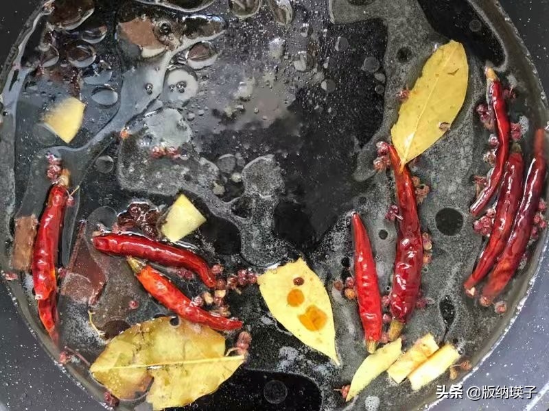 酱香卤鸭爪测评,秘制卤鸭爪家庭做法