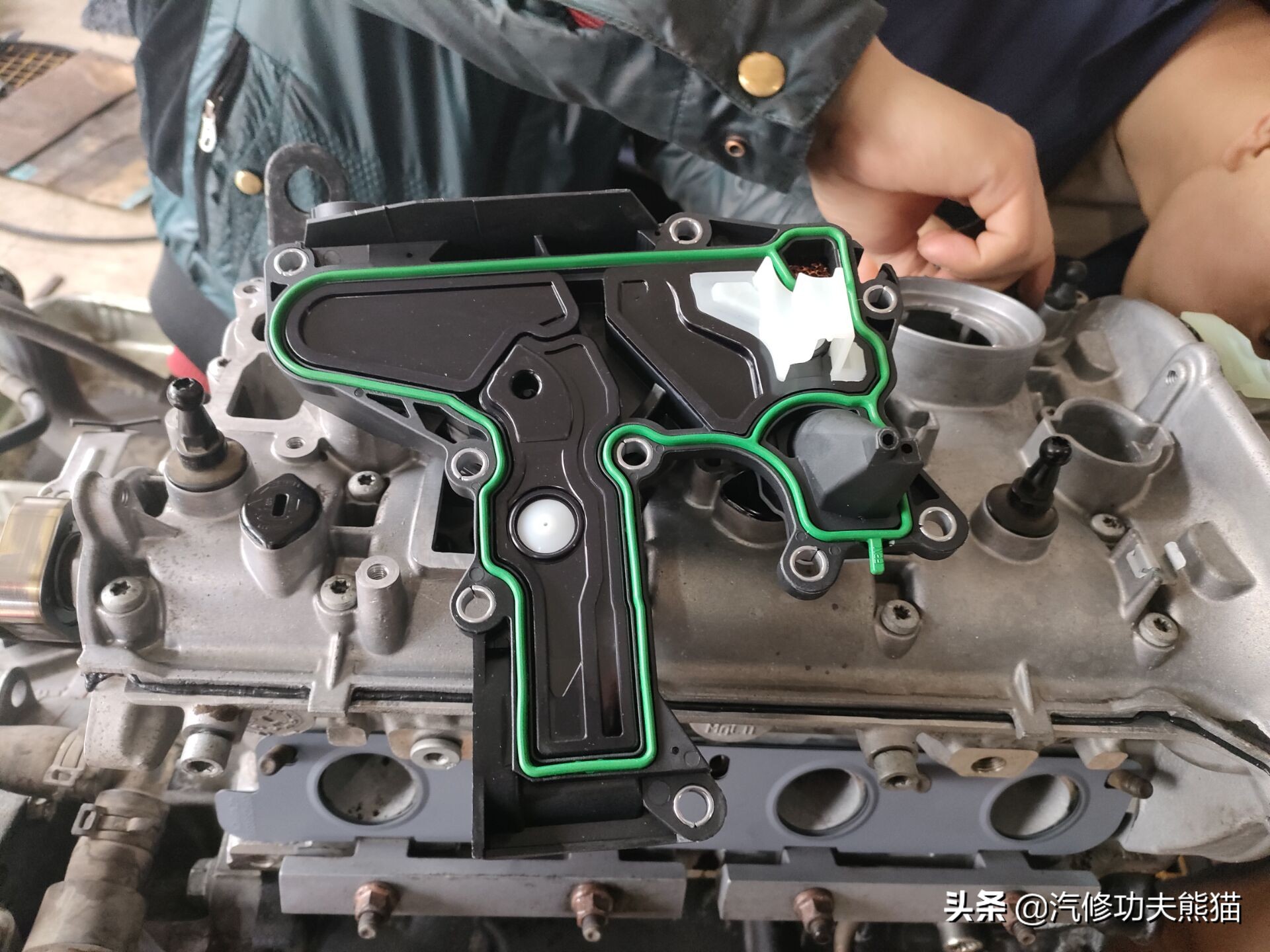 斯柯达昊锐烧机油维修视频,大众斯柯达昊锐1.8t烧机油