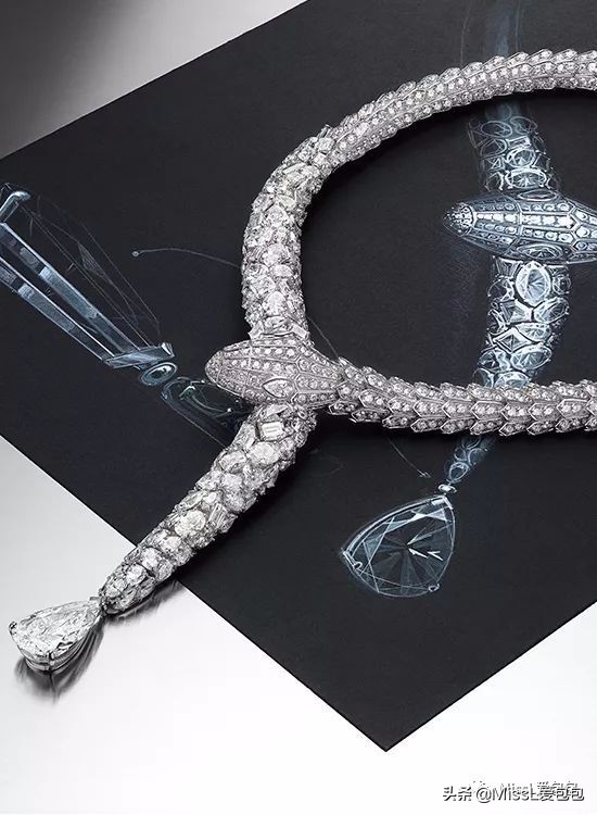 宝格丽bvlgari白色包,宝格丽带钻包包必买经典款