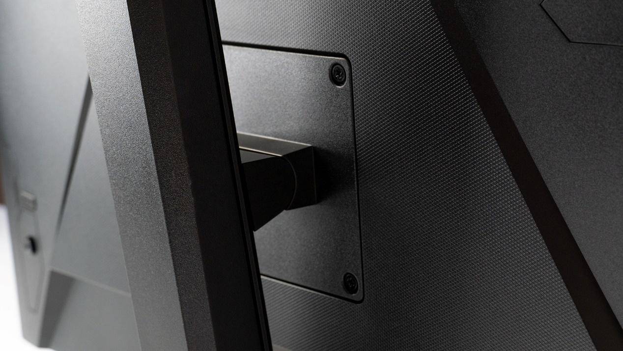 兼顾设计与游戏的配置,兼顾游戏与设计的显示器