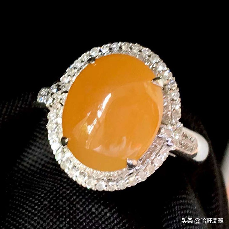 世界上最珍贵的冰种鸡油黄翡翠,被名字耽误的四款好酒