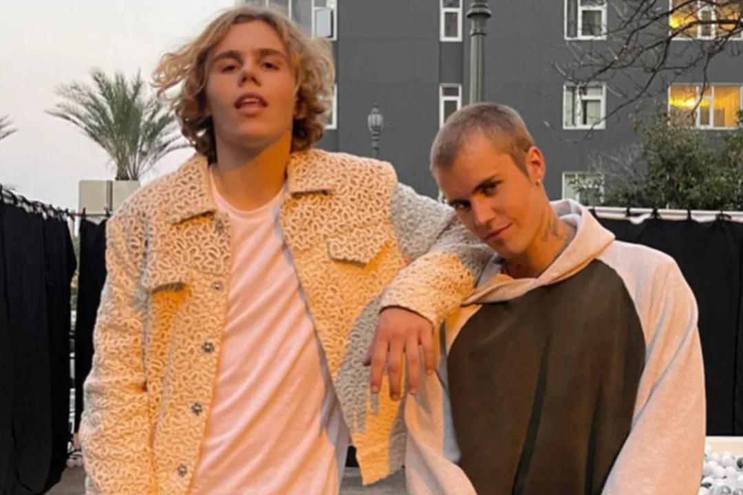 空降Billboard单曲榜冠军,17岁澳大利亚Rapper打破澳洲40年记录