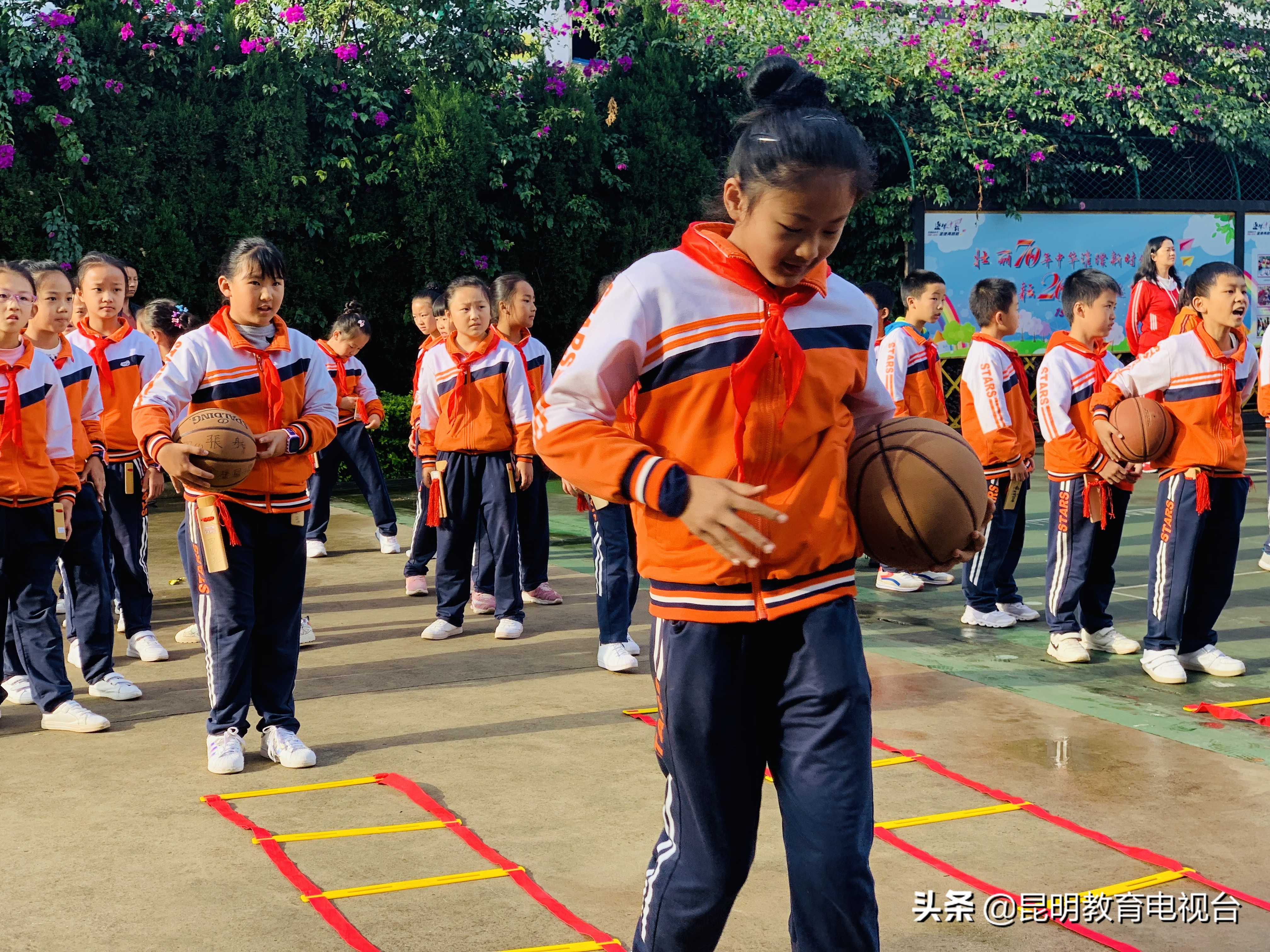 花园小学最美大课间,金康园小学特色大课间活动