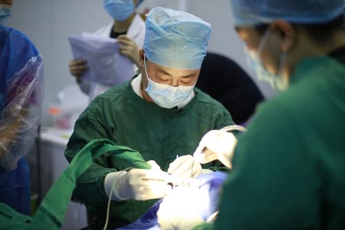 腰椎损伤突然腰腿酸痛,腰椎酸胀影响下肢疼痛怎么回事