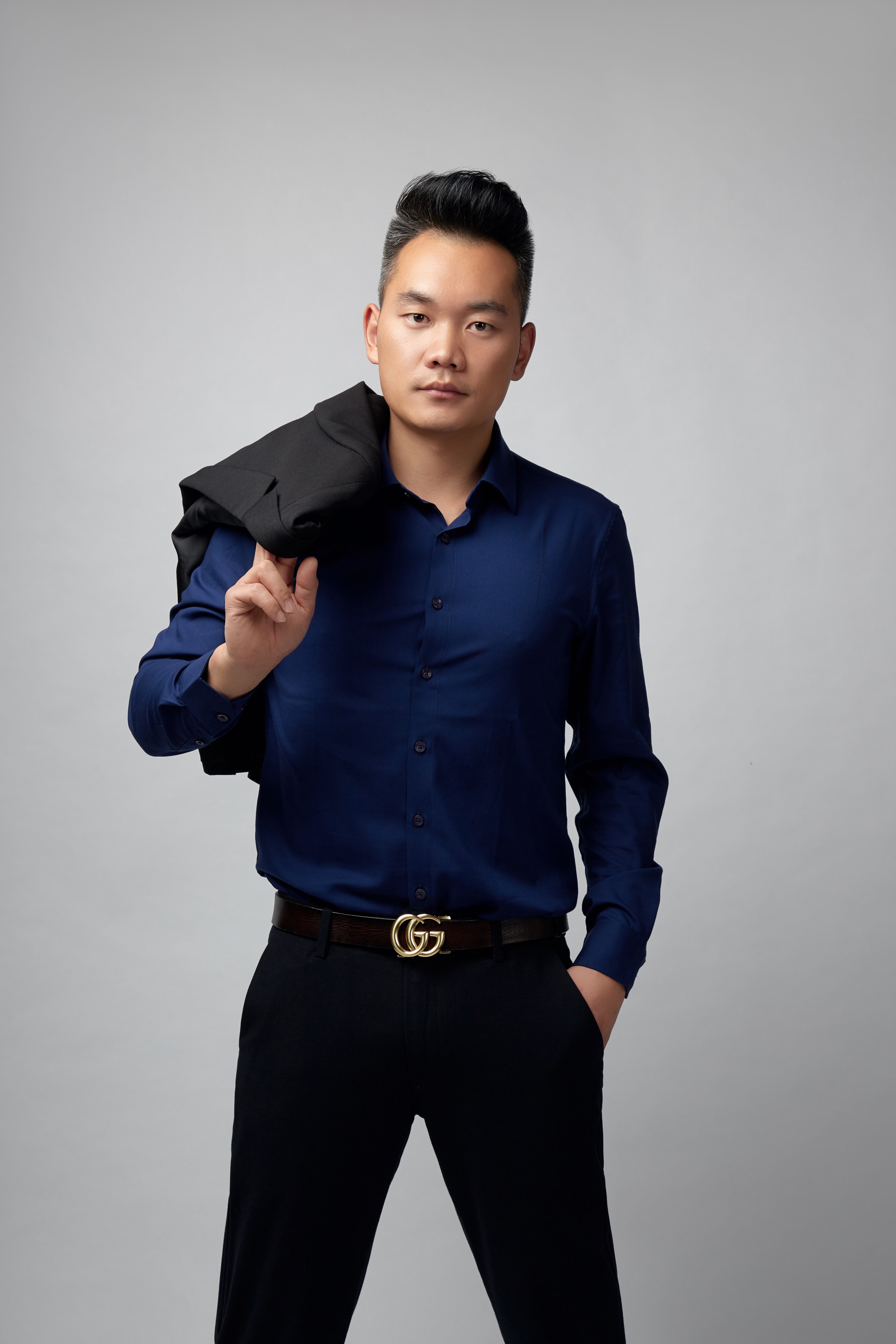 农村小伙的服装设计,农村小伙的将军梦