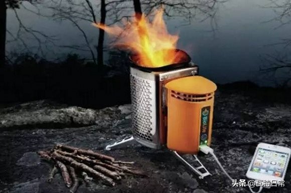 国外有人发明了一款新颖的充电宝,外国人第一次用中国充电宝