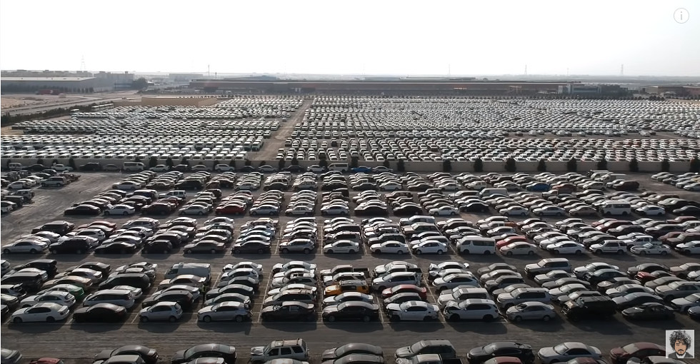 为什么迪拜到处都是丢弃的豪车 (在迪拜街头废弃的豪车)