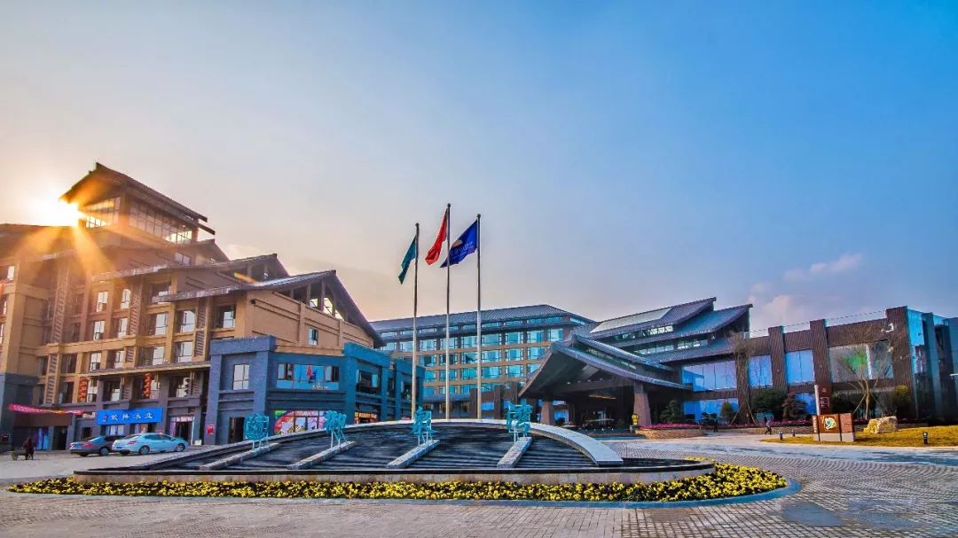 御泉湾“温泉海”酷乐园趣味亲子活动，带你玩转这个冬天！