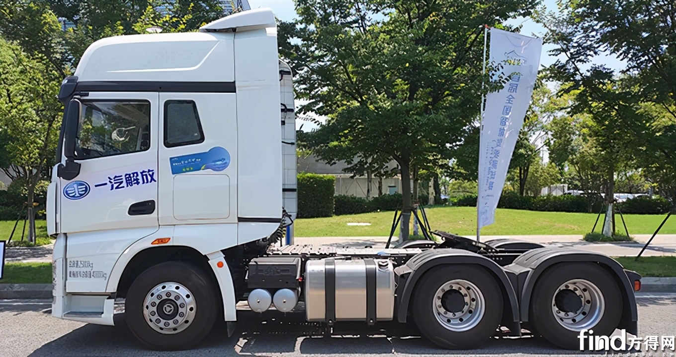 解放卡车j7最新款多少钱,解放j7重卡牵引车价格