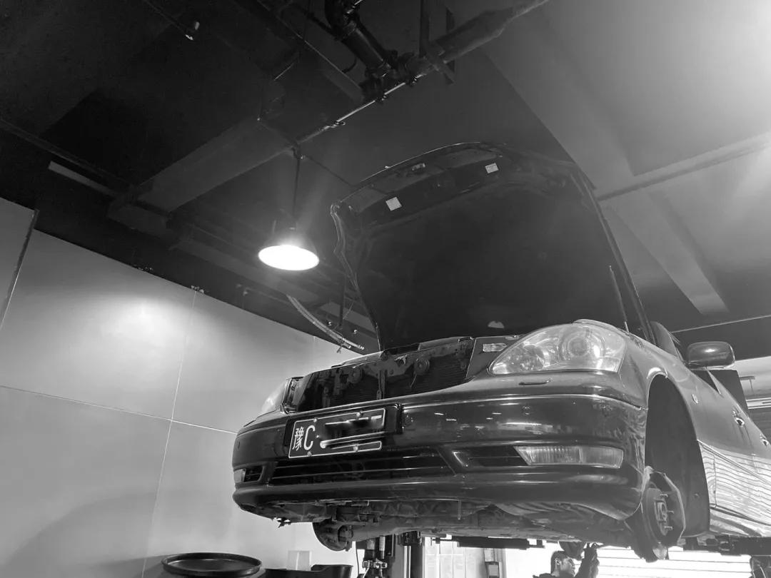 老车翻新：翻新05年残破的雷克萨斯LS430，百万老车，满血复活