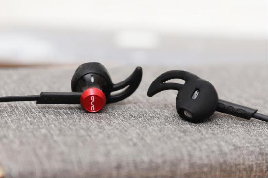 playez游戏耳机,听声辨位游戏在手机上玩