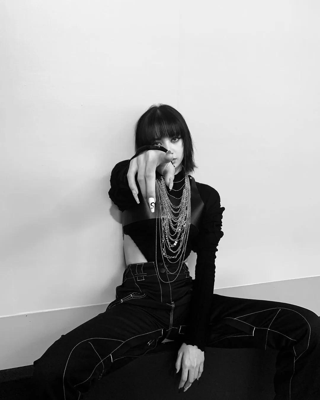 人间芭比lisa的心酸历史,人间芭比lisa公开破格造型