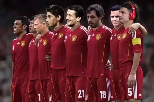 世预赛国足0比1落后日本队,国足世预赛唯一悬念是不是垫底