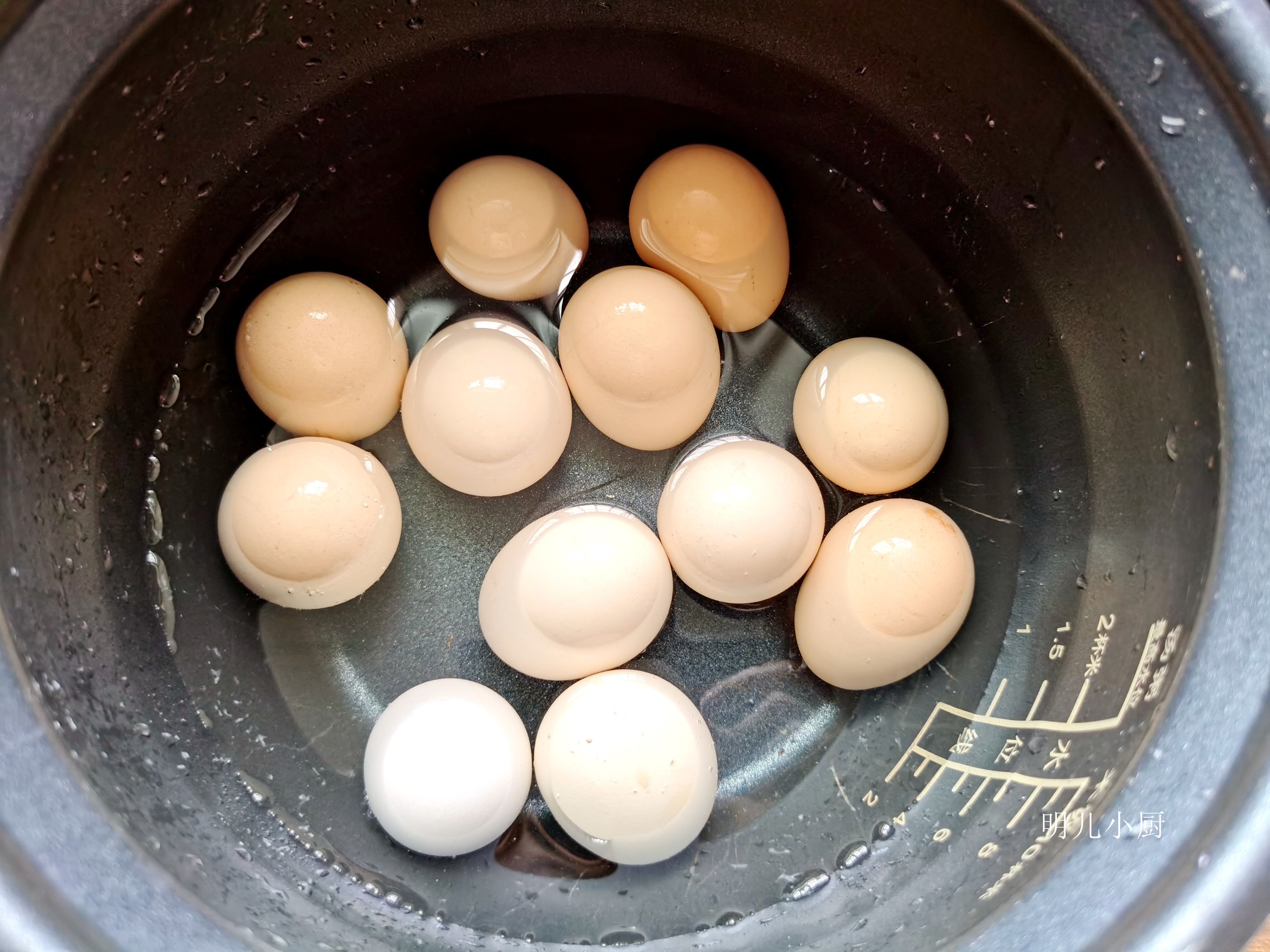 天热了就爱吃这碗面筋道爽滑,天热了就吃这道菜