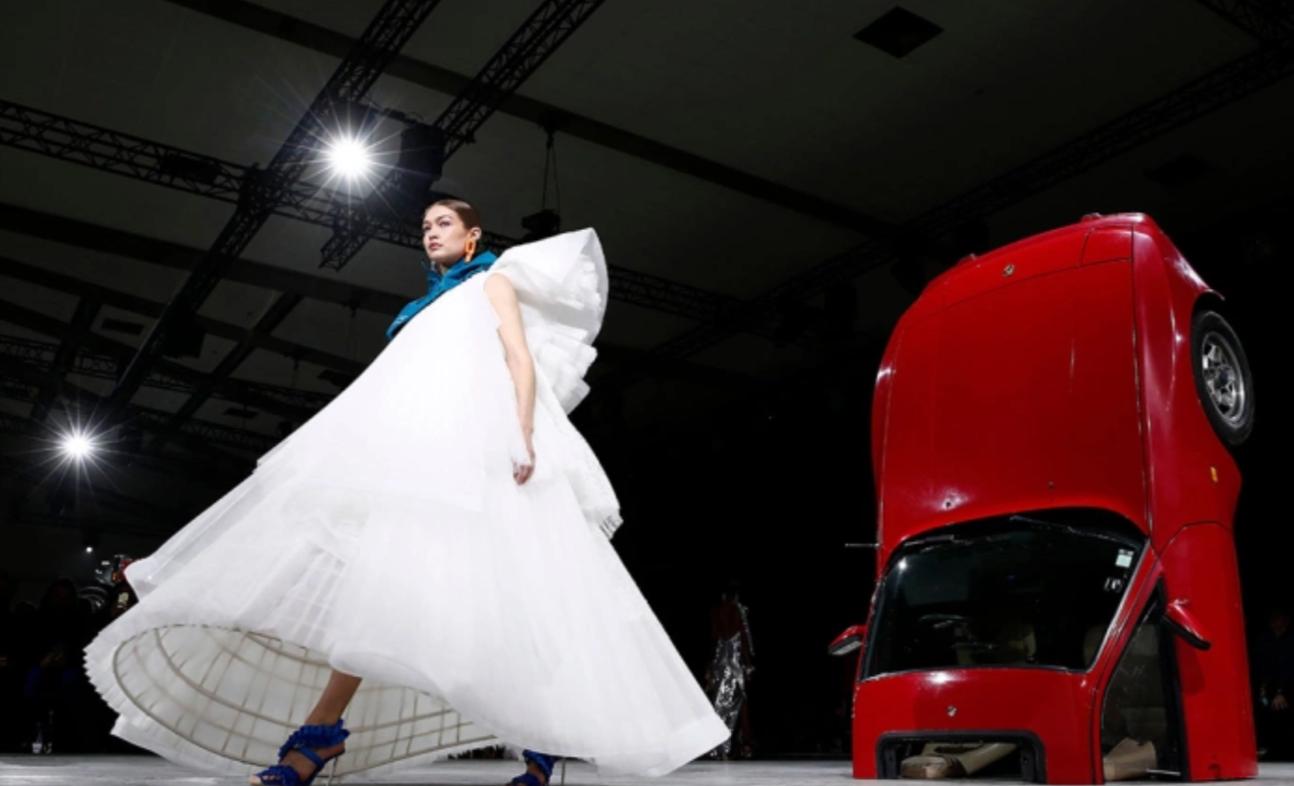 始祖鸟秀场版,始祖鸟的秀场图片