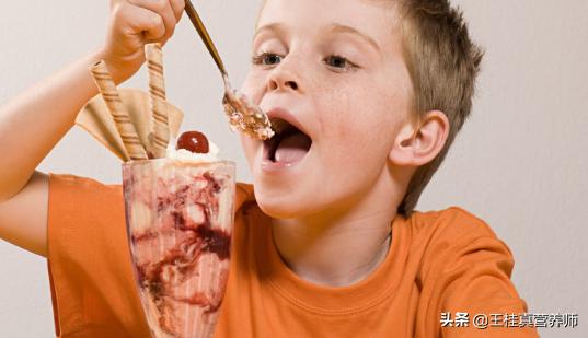 宝宝脸上一般会出现什么,孩子脸上4种特征