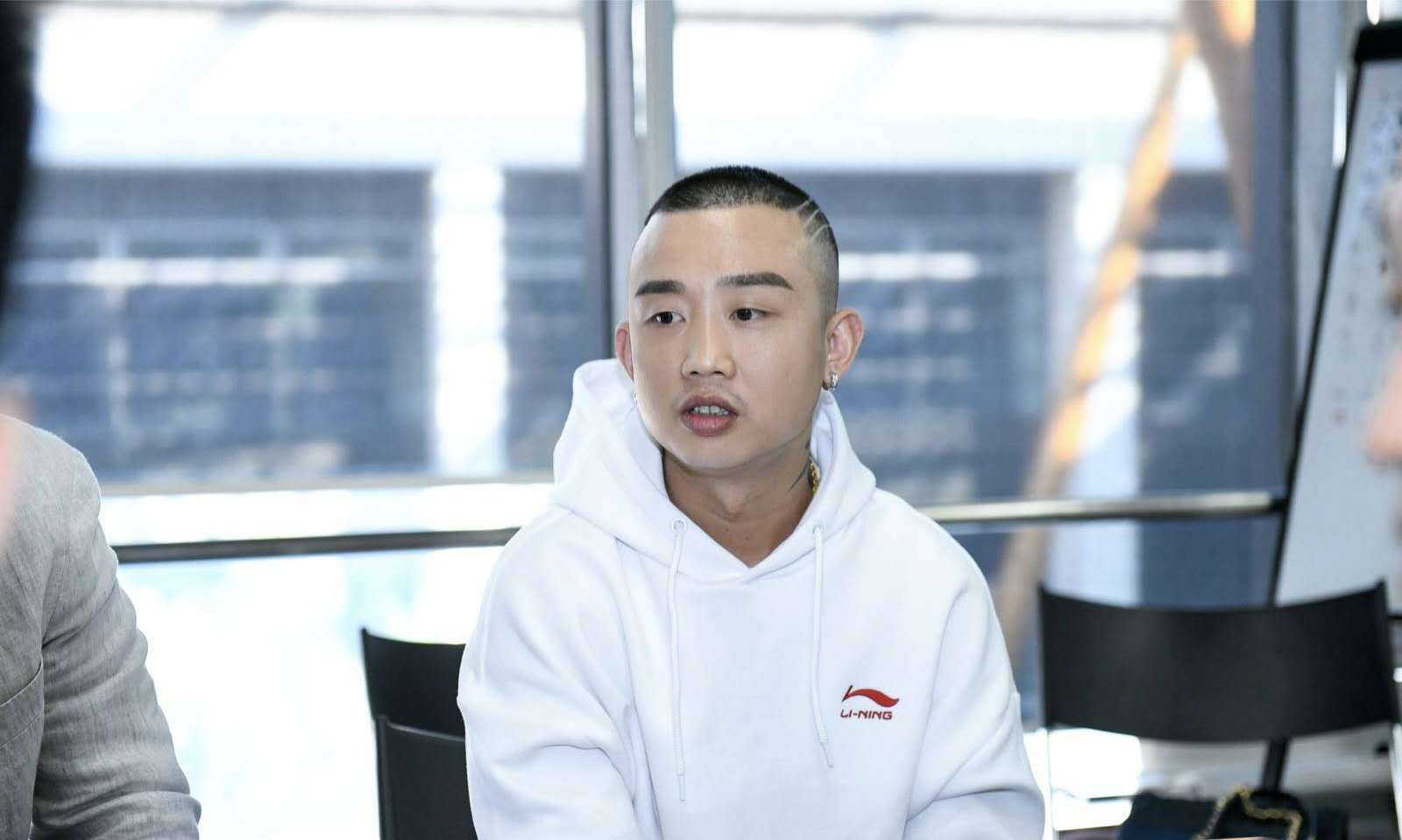 喊麦和说唱哪个更高大上,喊麦和说唱可别太认真