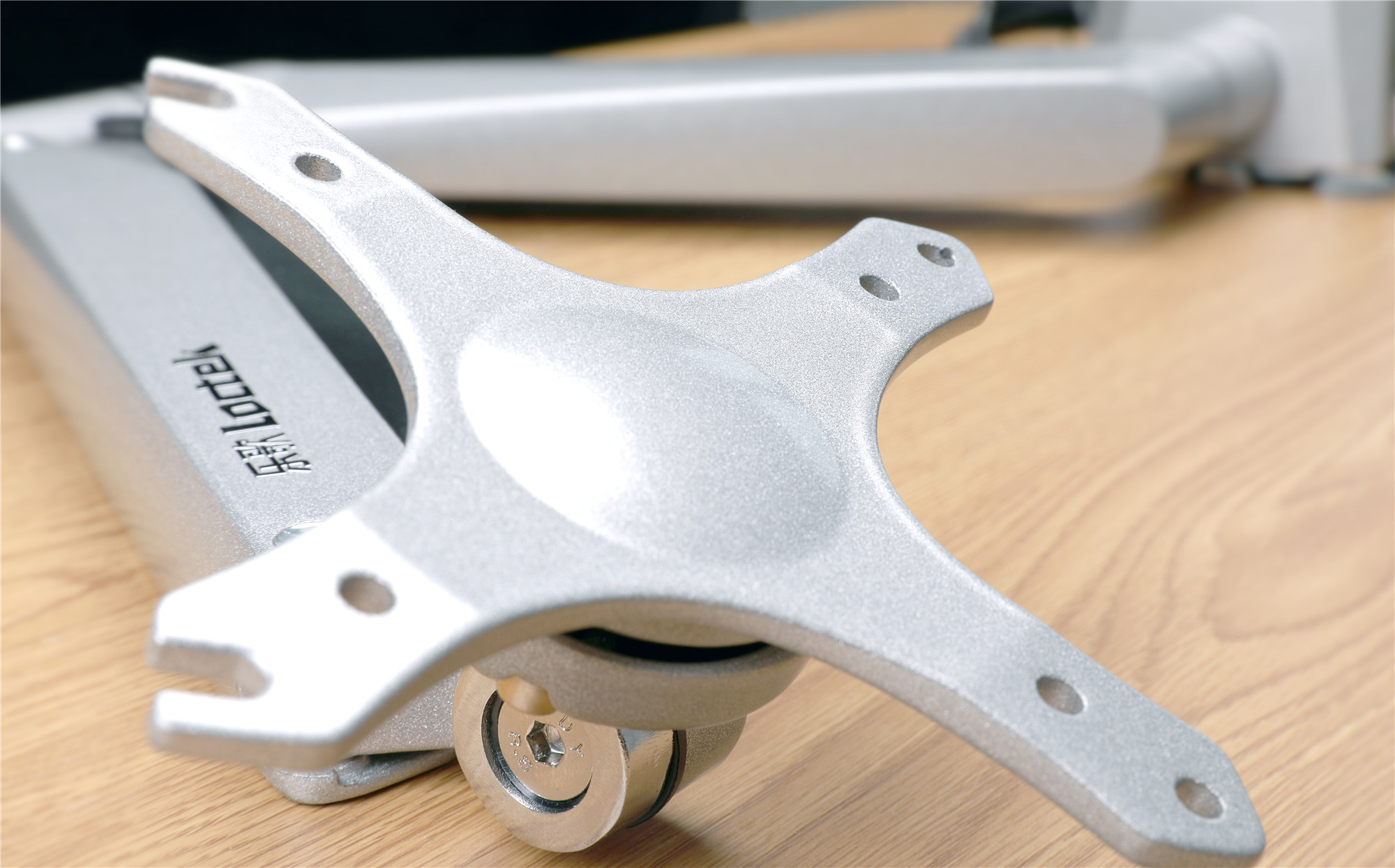 办公拒绝职业病，乐歌D7显示器支架会成为公司工作的标配吗？