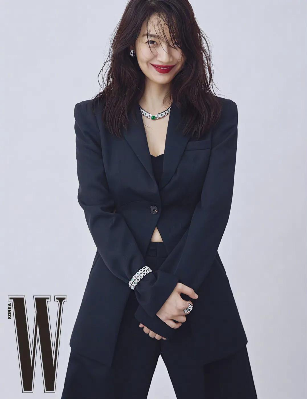 她被称韩国硬照女王,手握时尚圈顶级资源!网友:姐姐我可以