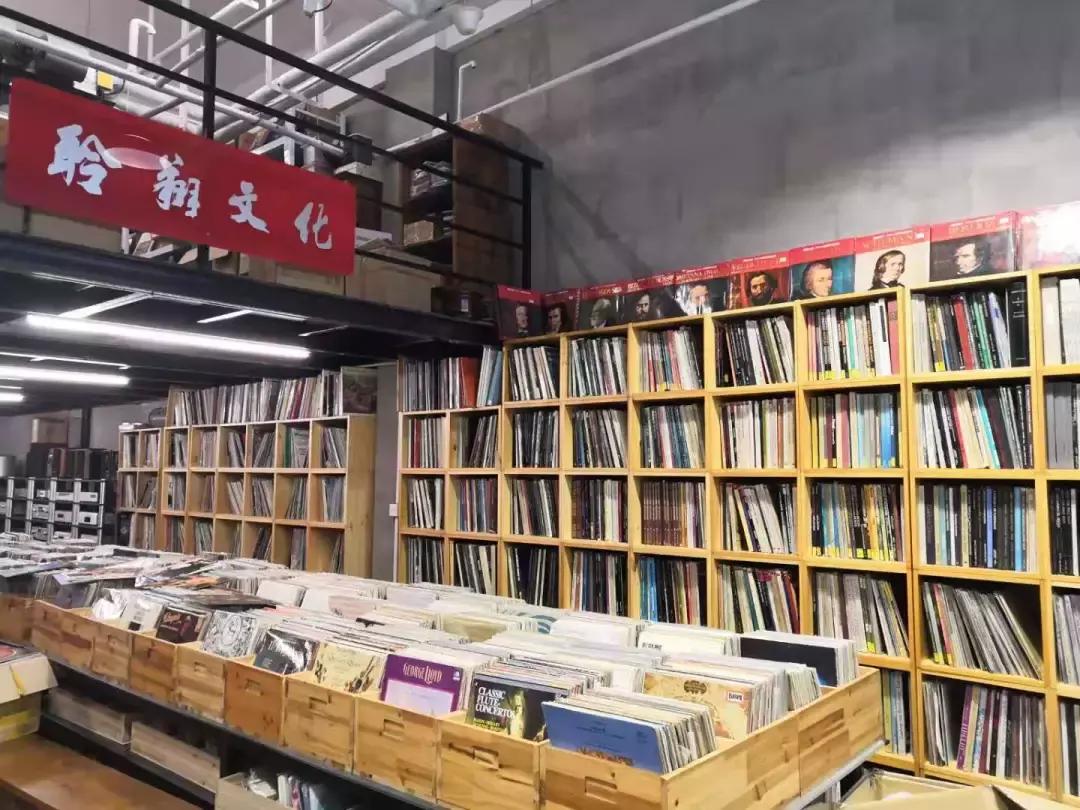 这家被全国黑胶发烧友热捧的宝店，老板原来是他