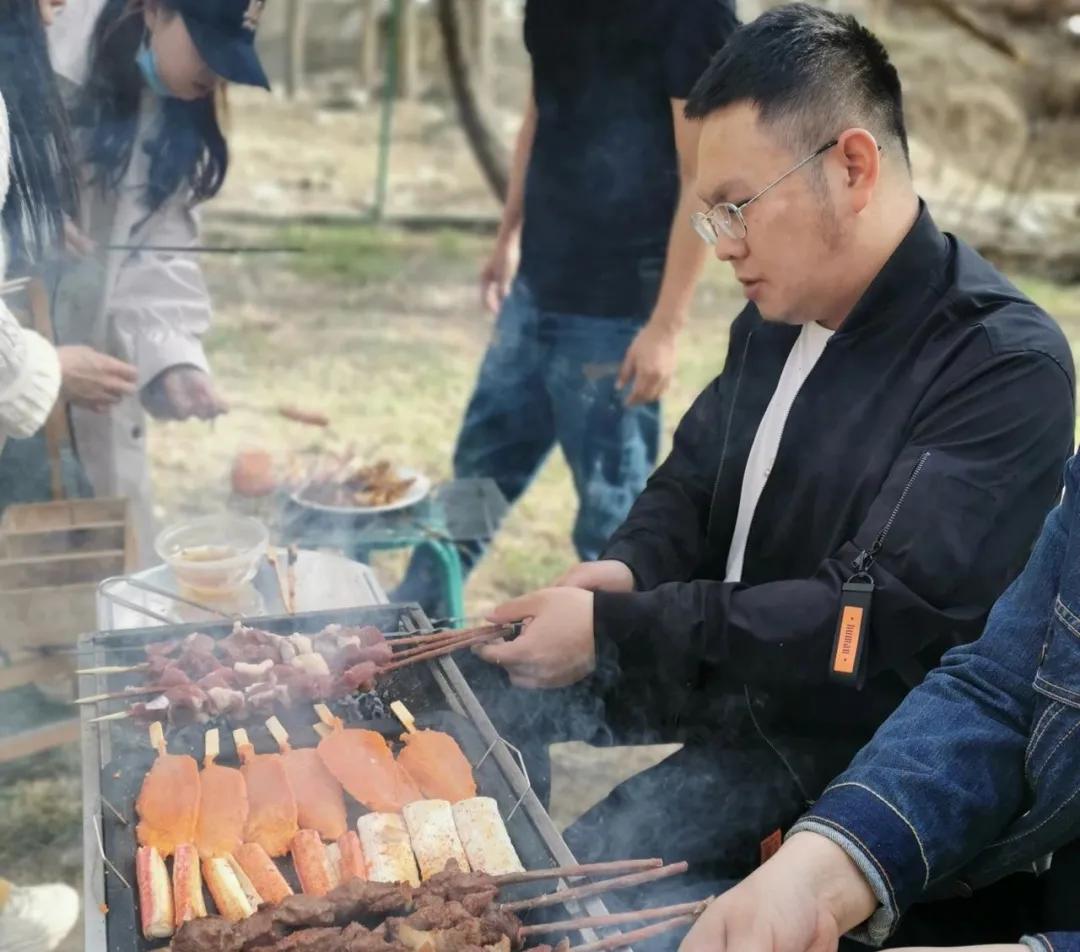 *疆新**包邮哥：只给*疆新**发货凭啥年销3千万？