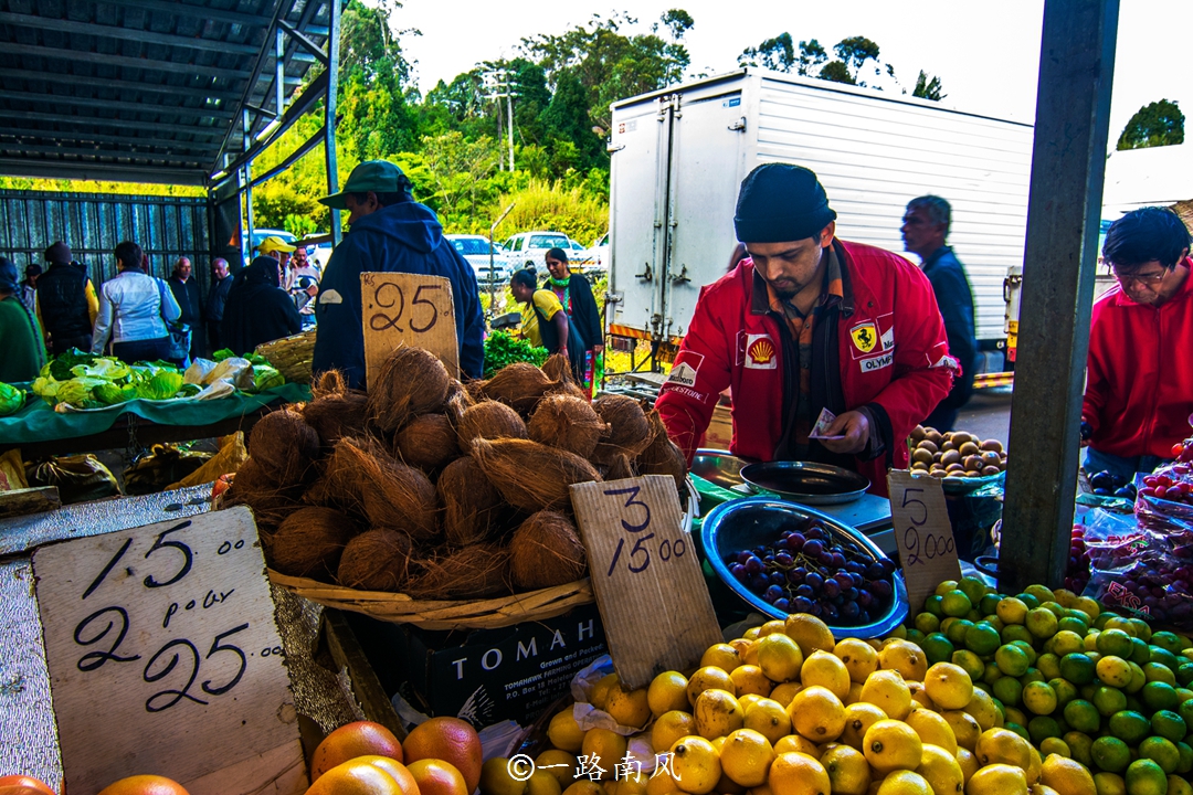 非洲的菜市场都卖些什么？品种没有中国丰富，当地人非常友善